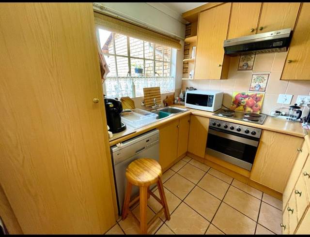 3 BEDROOM TOWNHOUSE FOR SALE IN NOORDHEUWEL